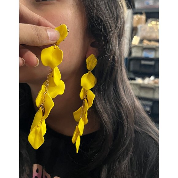 Yellow earrings , yellow flower earrings , yellow petal earrings , acrylic rose - Picture 4 of 5